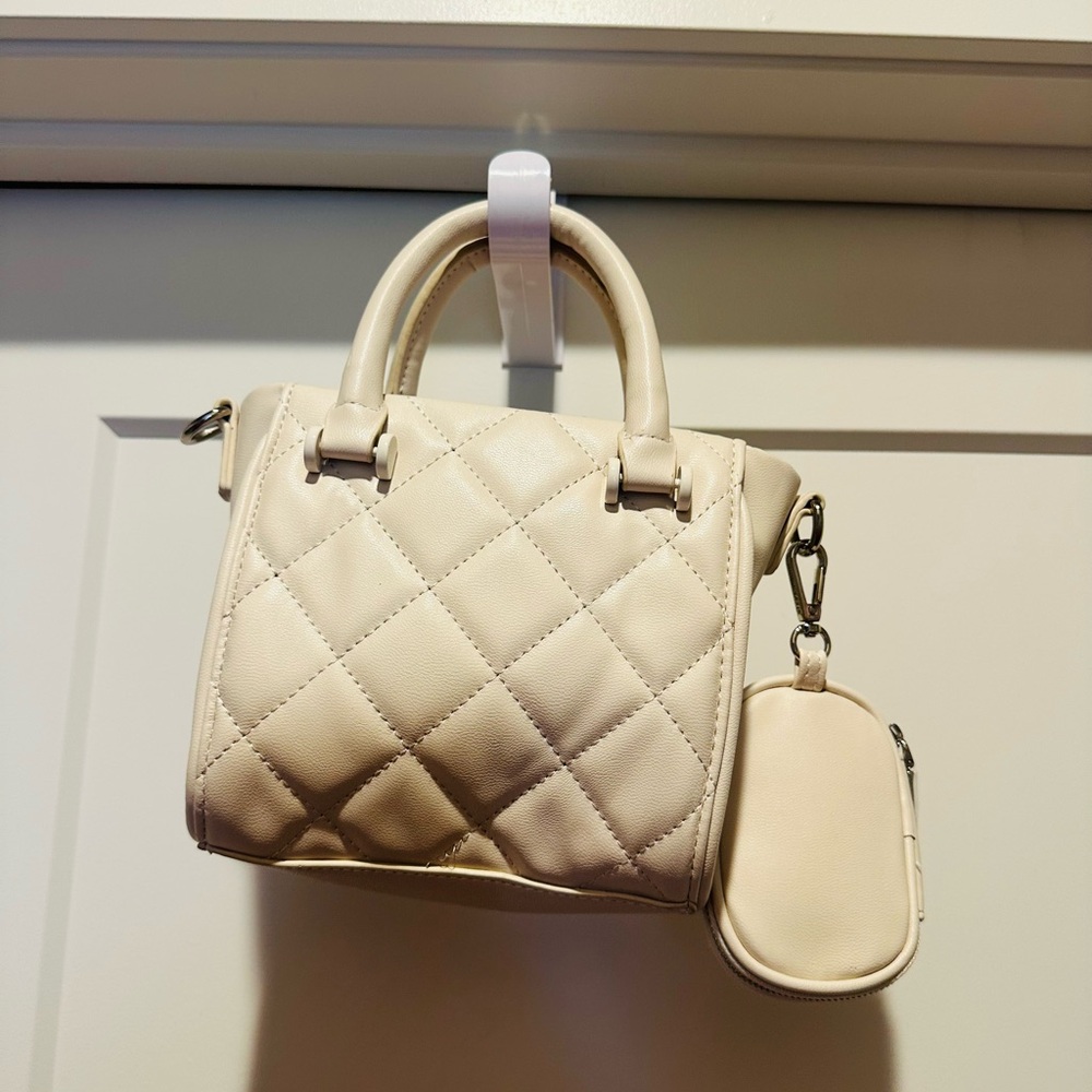 New Steve Madden Handbag - Picture 3 of 10